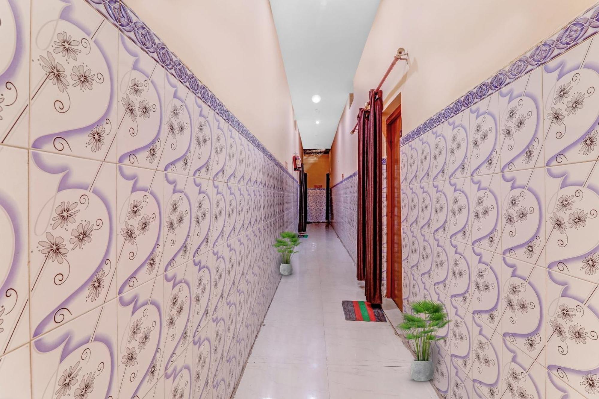 Flagship Hotel Suman Niwas Bijnaur Extérieur photo